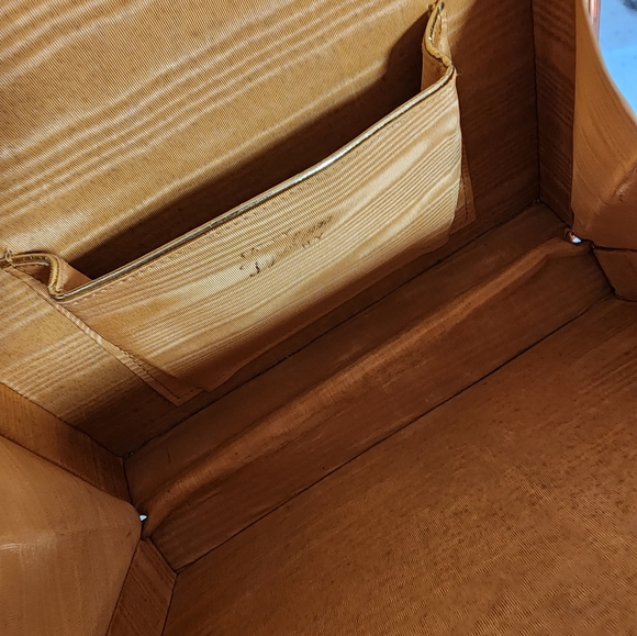 Vintage TYROLEAN NY Rigid Case Box Purse Gold Lame Rhinestone Cameo Roses - Picture 10 of 13